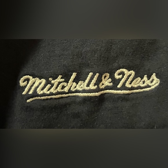 Montreal Canadians Retro Tee - Picture 3 of 5